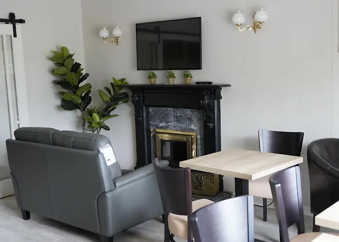 Slieve Bloom Manor Hostel